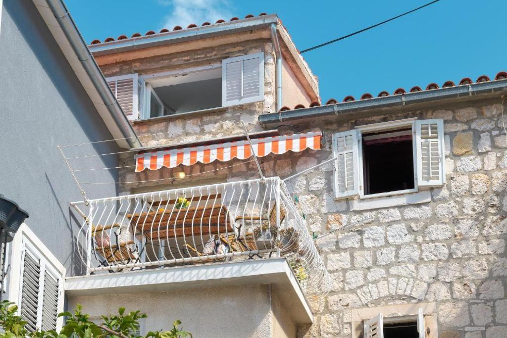 Campanelo * Split